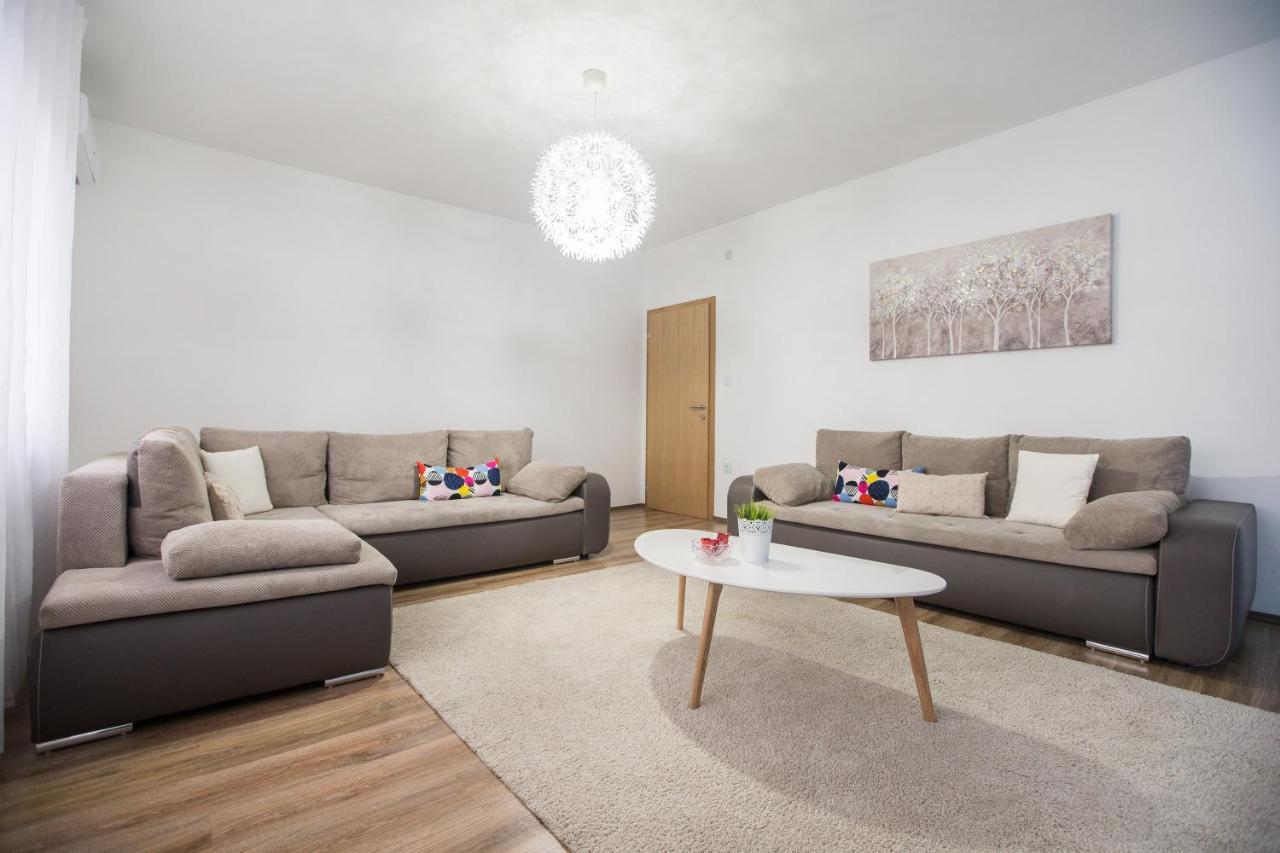 Friday Apartments Загреб Экстерьер фото